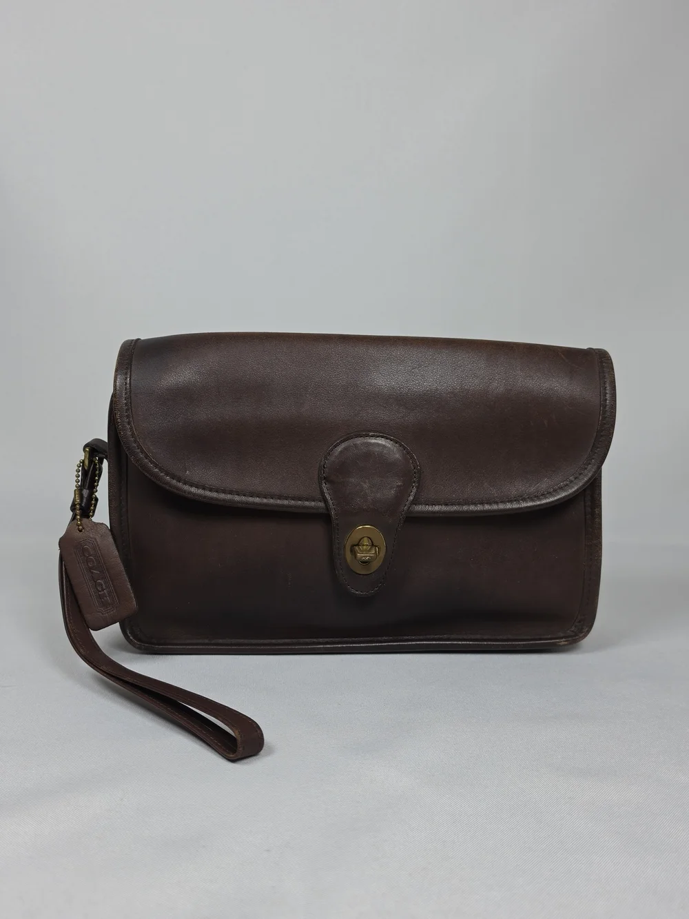 COACH Vintage Brown Leather Men’s Turnlock Clutch Wristlet Bag 9971 USA M OS